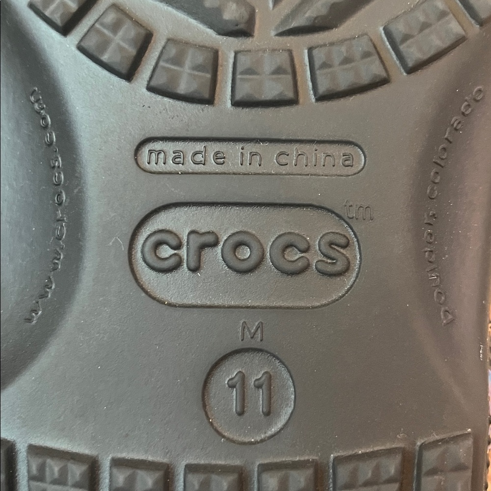 Disneyland 70th Anniversary Unisex Crocs M11 W13 - Picture 8 of 9